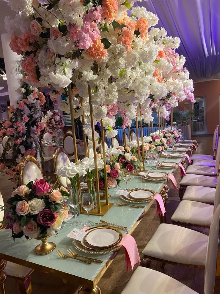 Decoração elegante de evento por CS Decor — versão mobile